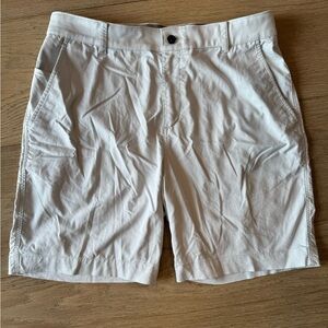 Nike Men's Pale Grey Flat Front Shorts